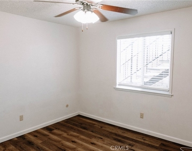 217 E I Street - Photo Thumbnail 12