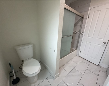 139 N Palm Avenue - Photo Thumbnail 15