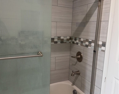139 N Palm Avenue - Photo Thumbnail 18