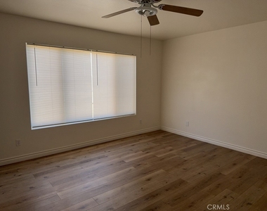 11028 Pemberton Way - Photo Thumbnail 17