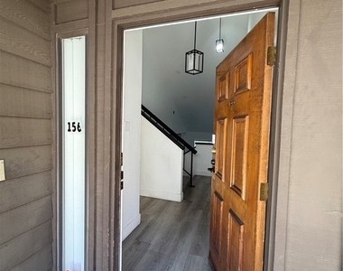 15050 Sherman Way - Photo Thumbnail 6
