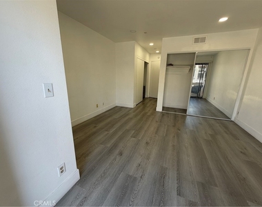 15050 Sherman Way - Photo Thumbnail 35