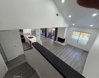 15050 Sherman Way - Photo Thumbnail 14