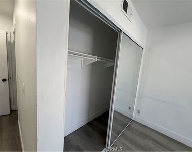 15050 Sherman Way - Photo Thumbnail 32