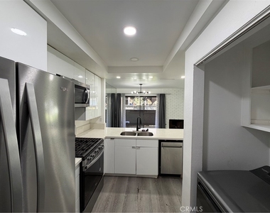 15050 Sherman Way - Photo Thumbnail 24
