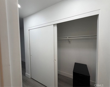 15050 Sherman Way - Photo Thumbnail 31