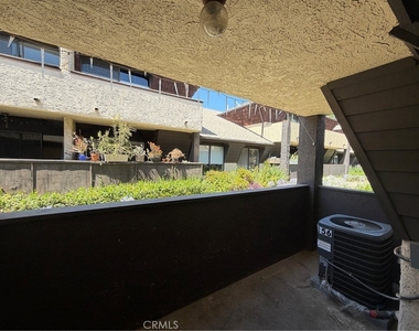 15050 Sherman Way - Photo Thumbnail 27