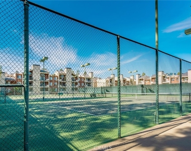 5565 Canoga Avenue - Photo Thumbnail 29