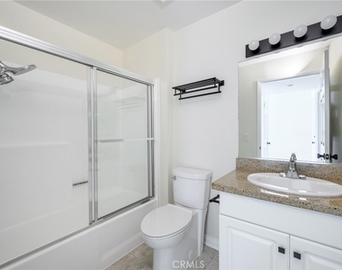 5565 Canoga Avenue - Photo Thumbnail 21