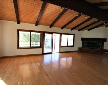 3694 Berwick Drive - Photo Thumbnail 1