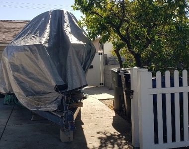 1040 E I - Photo Thumbnail 13