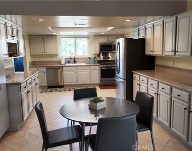 2098 N San Clemente Road - Photo Thumbnail 2