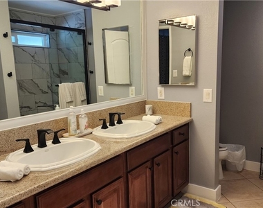 2098 N San Clemente Road - Photo Thumbnail 12