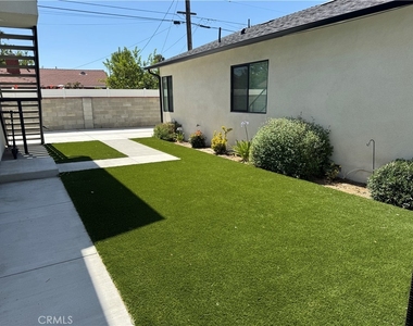 15236 Kingsbury Street - Photo Thumbnail 1