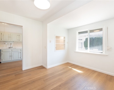 3757 York - Photo Thumbnail 11