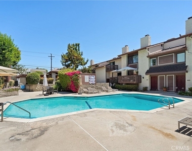 5974 Costello Avenue - Photo Thumbnail 16