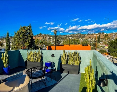 2320 Fernleaf Street - Photo Thumbnail 17