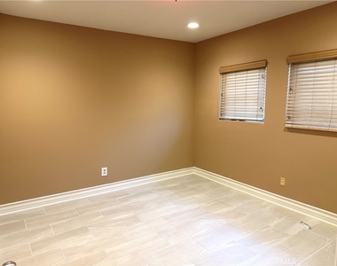 5555 Carpenter - Photo Thumbnail 22