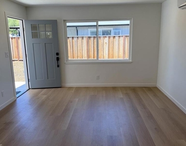 74 78 Palana Ct - Photo Thumbnail 2