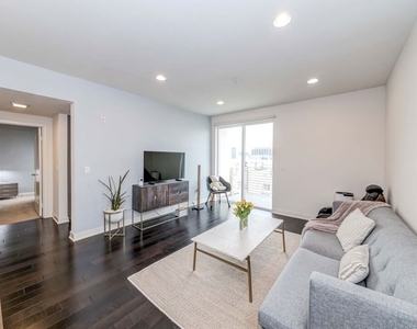 436 S Virgil Avenue - Photo Thumbnail 1