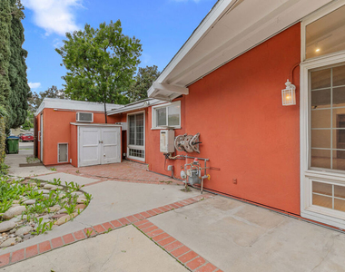 6742 Sunny Brae Avenue - Photo Thumbnail 43