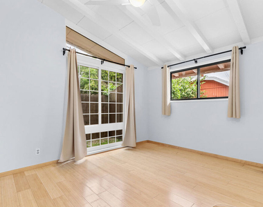 6742 Sunny Brae Avenue - Photo Thumbnail 28