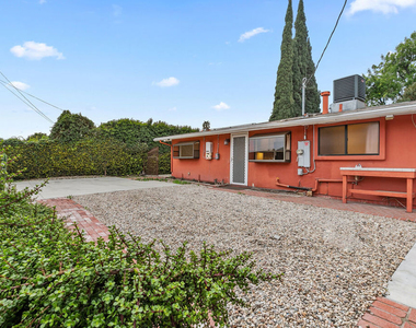 6742 Sunny Brae Avenue - Photo Thumbnail 47