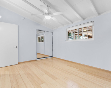 6742 Sunny Brae Avenue - Photo Thumbnail 27
