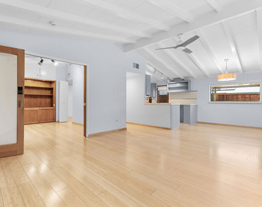 6742 Sunny Brae Avenue - Photo Thumbnail 11