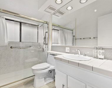 6742 Sunny Brae Avenue - Photo Thumbnail 31