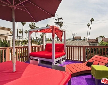 8661 Clifton Way - Photo Thumbnail 18