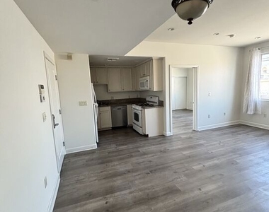 1412 S Sherbourne Drive - Photo Thumbnail 1