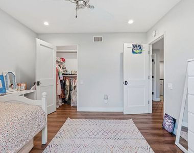 5516 Bluebell Avenue - Photo Thumbnail 20