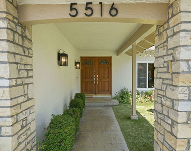 5516 Bluebell Avenue - Photo Thumbnail 3