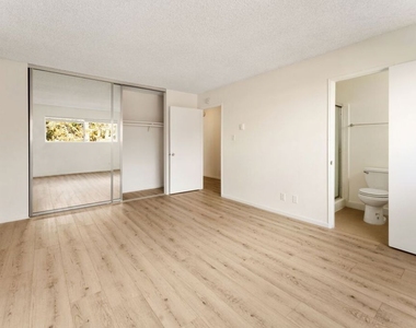 1114 12th Street - Photo Thumbnail 21