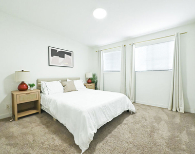 11839 205th Street - Photo Thumbnail 13