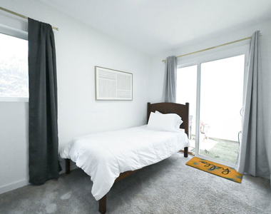 11839 205th Street - Photo Thumbnail 5