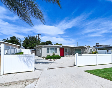 11839 205th Street - Photo Thumbnail 2