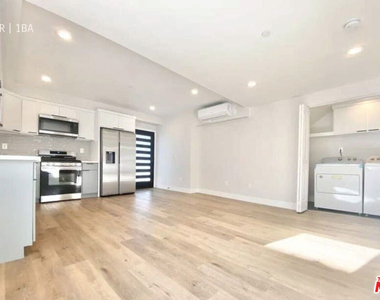1726 Menlo Avenue - Photo Thumbnail 7