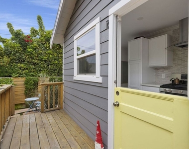 306 W Plymouth - Photo Thumbnail 17