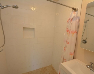 12944 Haynes Street - Photo Thumbnail 25