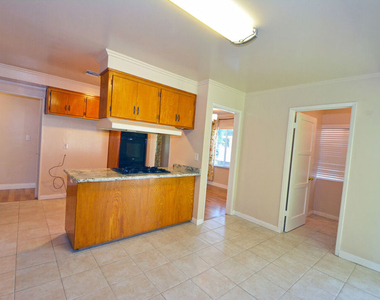 12944 Haynes Street - Photo Thumbnail 9