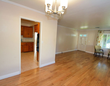 12944 Haynes Street - Photo Thumbnail 6