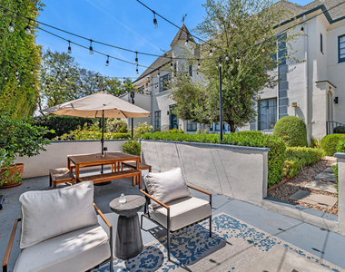 1270 N Hayworth Avenue - Photo Thumbnail 21