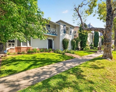 9928 Robbins Drive - Photo Thumbnail 66