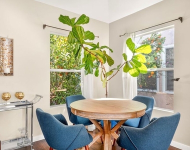 9928 Robbins Drive - Photo Thumbnail 32