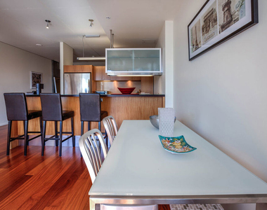 1155 S Grand Avenue - Photo Thumbnail 4