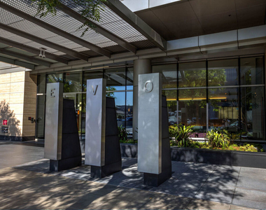 1155 S Grand Avenue - Photo Thumbnail 23