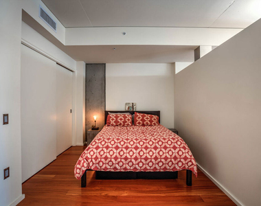 1155 S Grand Avenue - Photo Thumbnail 10