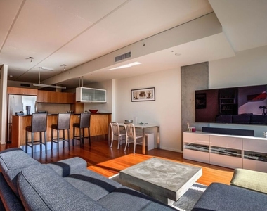 1155 S Grand Avenue - Photo Thumbnail 3